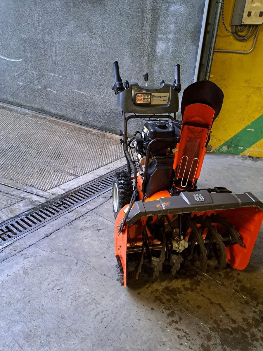 Schneeräumschild van het type Husqvarna ST 330P - GZ2768, Gebrauchtmaschine in Eppan (BZ) (Foto 5)