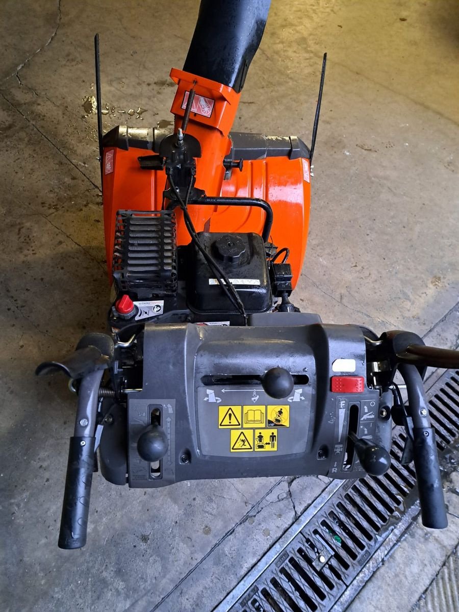 Schneeräumschild van het type Husqvarna ST 330P - GZ2768, Gebrauchtmaschine in Eppan (BZ) (Foto 3)