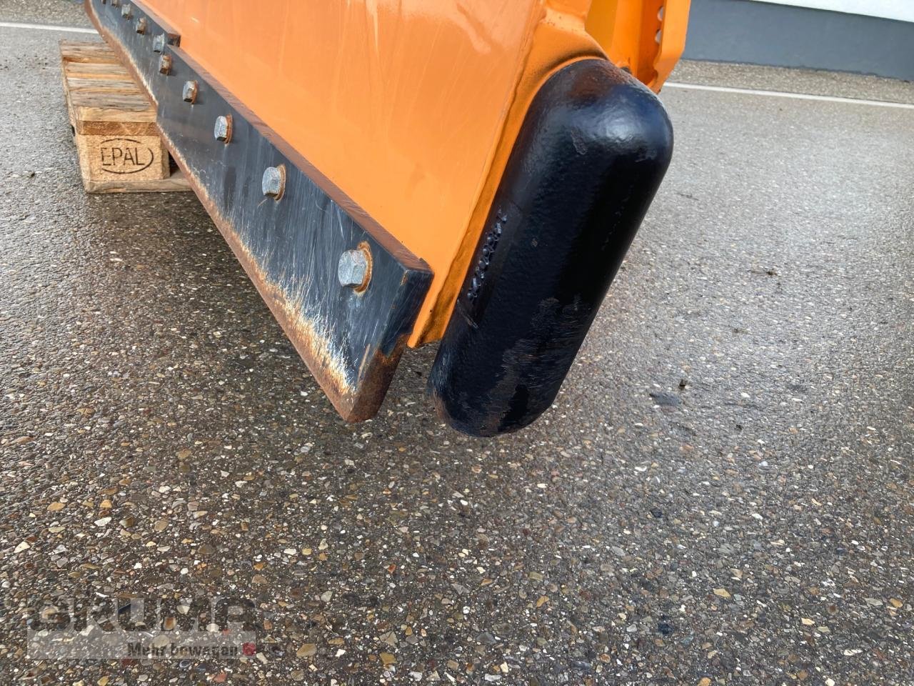 Schneeräumschild des Typs Hydrac ES-III-300, Neumaschine in Friedberg-Derching (Bild 7)