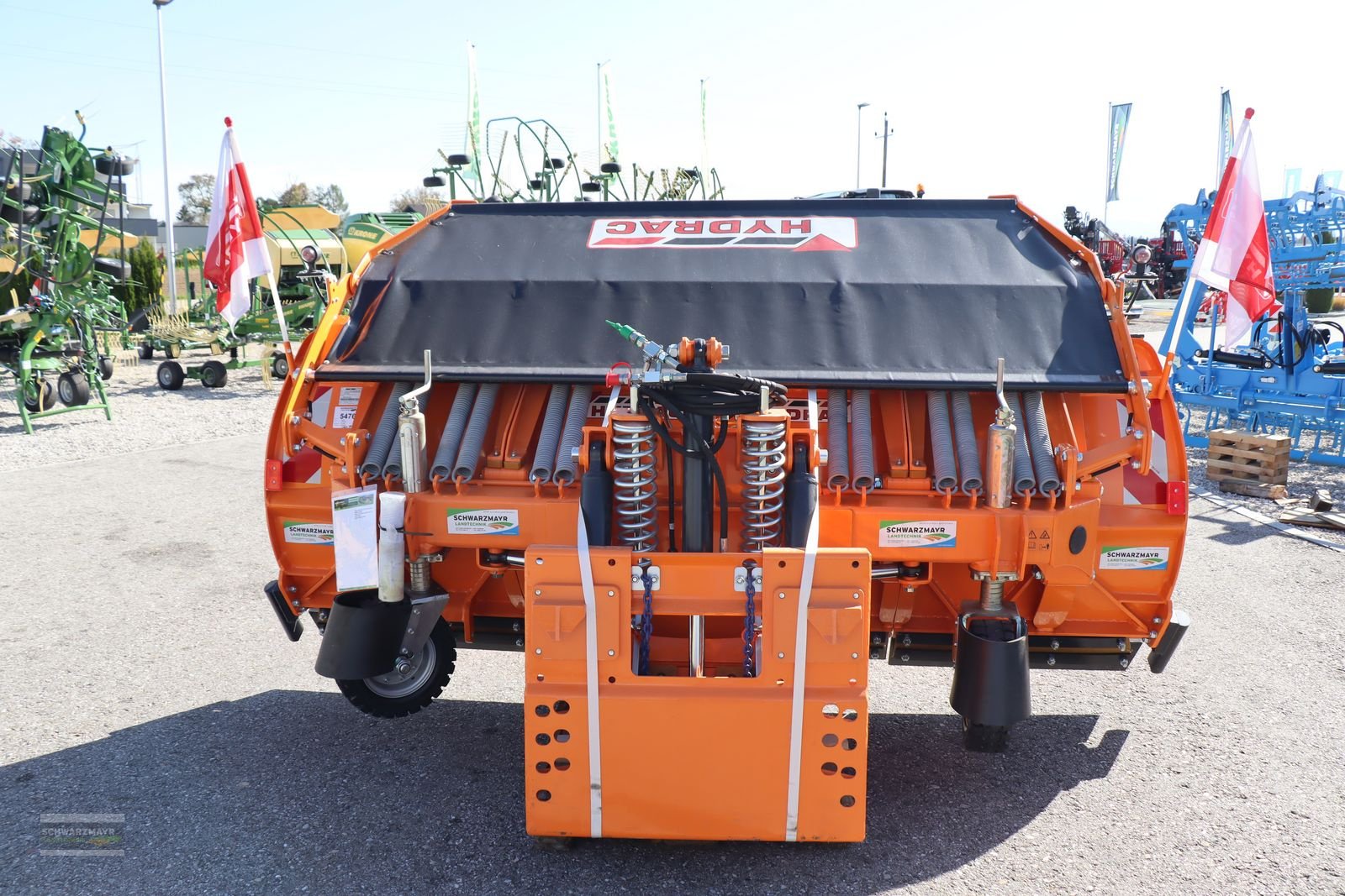 Schneeräumschild des Typs Hydrac U-III-300-C, Neumaschine in Gampern (Bild 12)