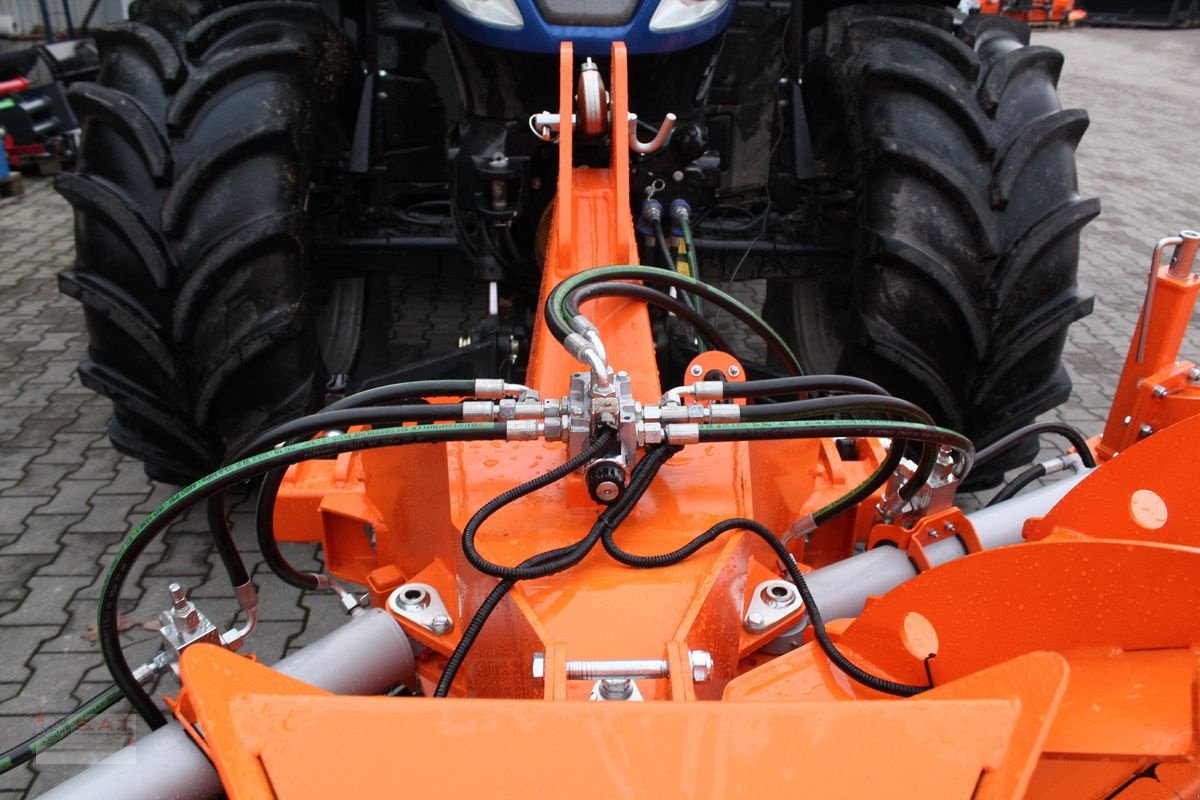 Schneeräumschild des Typs InterTech Varioschneepflug Heavy Duty 320cm, Neumaschine in Eberschwang (Bild 16)