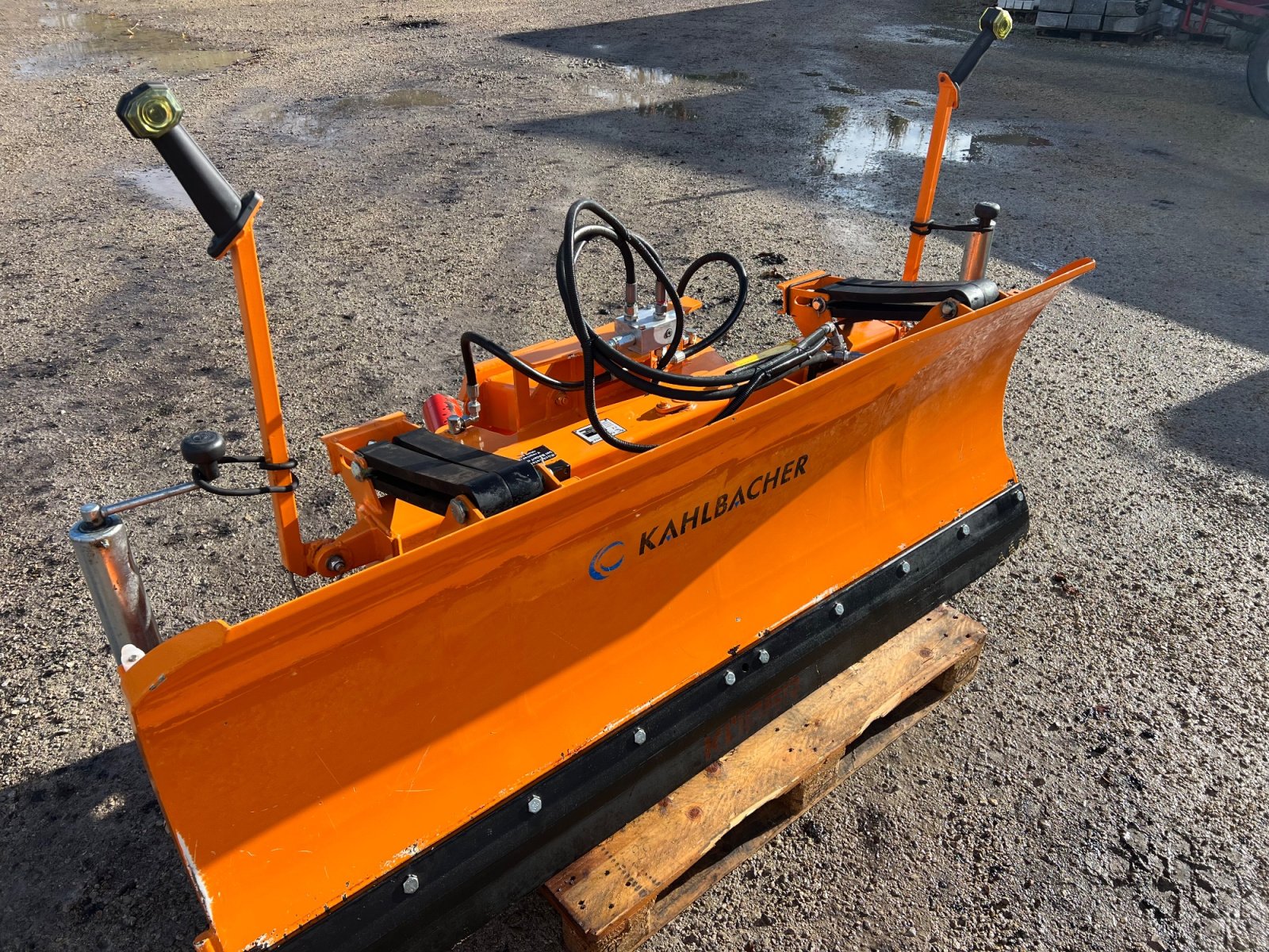 Schneeräumschild des Typs Kahlbacher SL, Gebrauchtmaschine in Königsmoos (Bild 1)