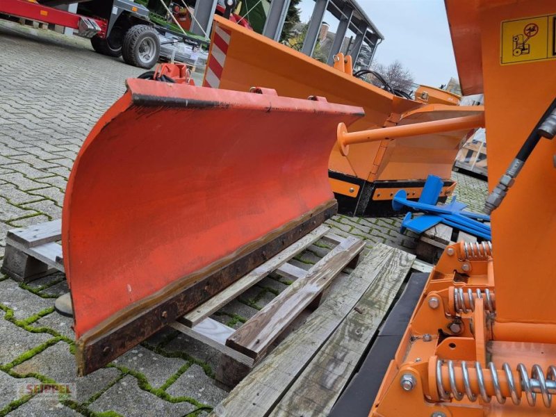 Schneeräumschild des Typs Kubota Kubota 1800mm Kuppeldreieck, Neumaschine in Groß-Umstadt