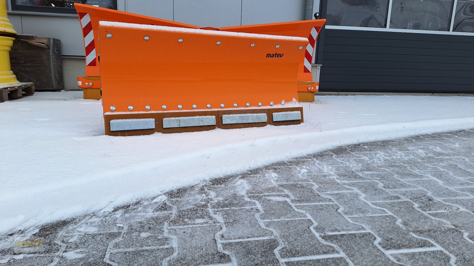 Schneeräumschild des Typs Matev SRM-SF 140ST, Neumaschine in Frauenneuharting (Bild 1)