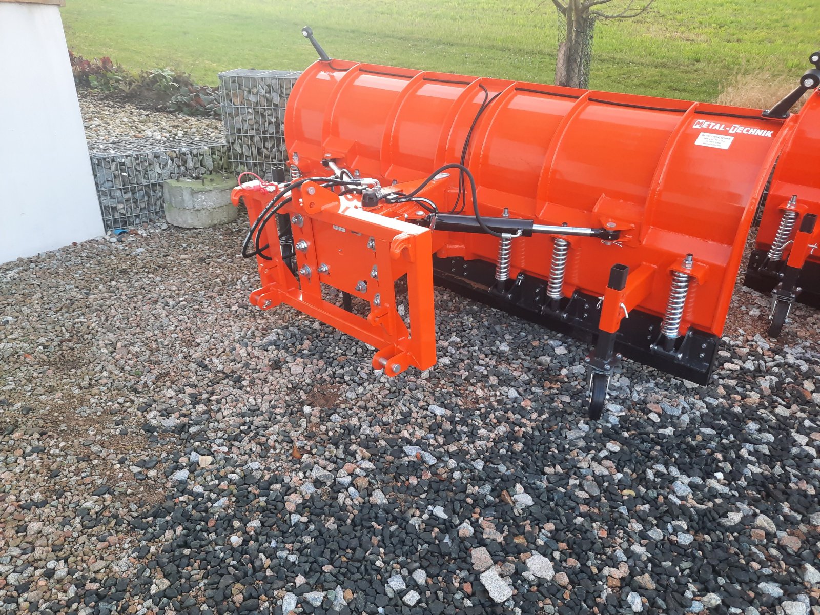 Schneeräumschild des Typs Metal Technik SHP, Neumaschine in Cham (Bild 2)