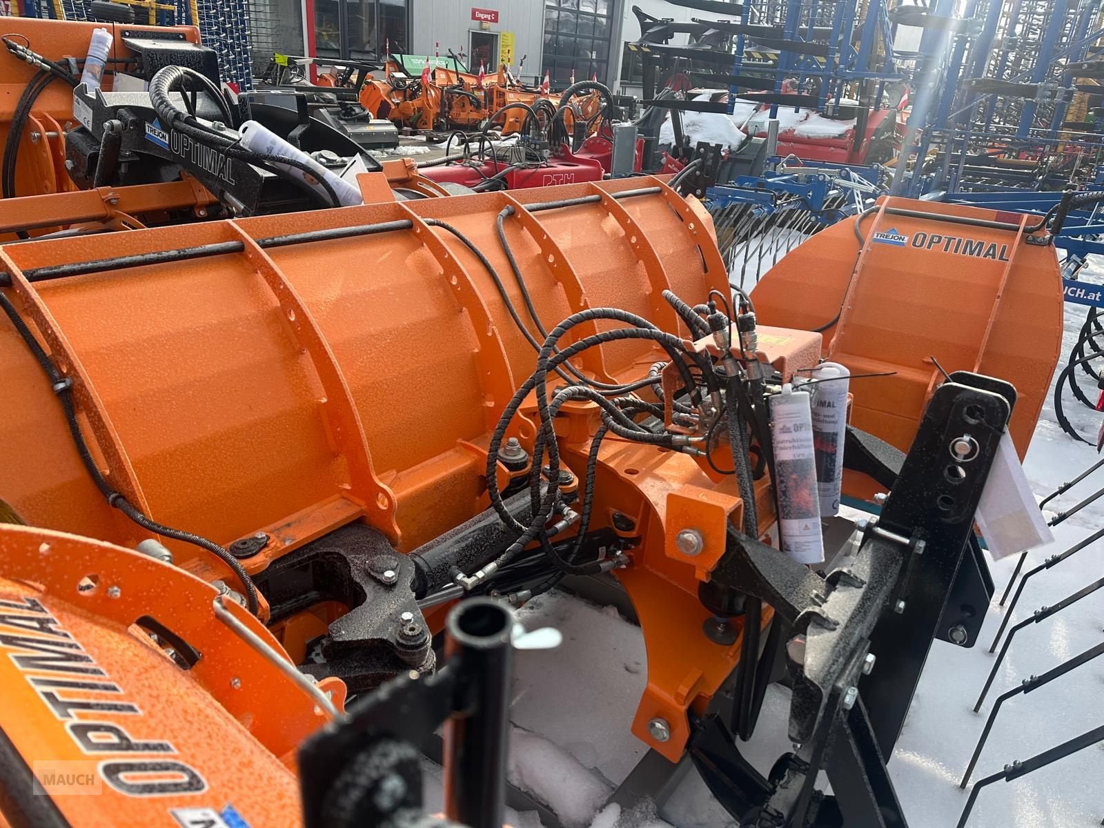 Schneeräumschild of the type Optimal UPX 440-245, Neumaschine in Burgkirchen (Picture 2)