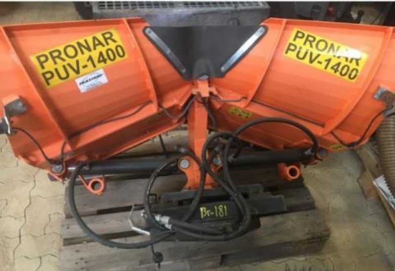 Schneeräumschild des Typs PRONAR PUV-1400, Gebrauchtmaschine in Tilst (Bild 1)