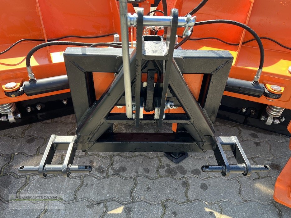 Schneeräumschild typu PRONAR PUV 2000 V-Schneeräumschild, Neumaschine v Langensendelbach (Obrázek 4)