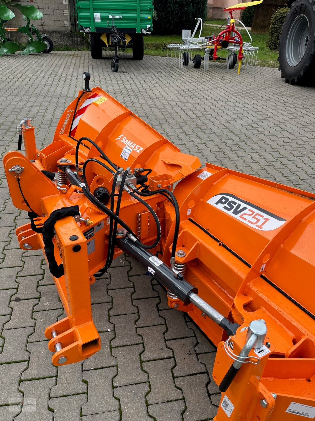 Schneeräumschild des Typs SaMASZ PSV 251, Neumaschine in Treuchtlingen (Bild 8)