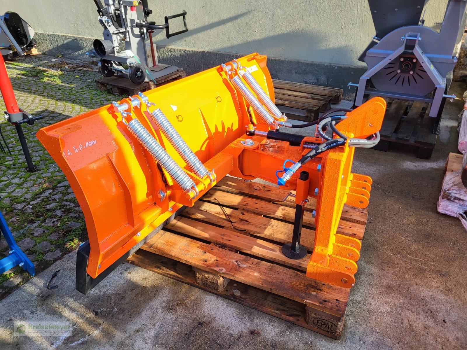 Schneeräumschild tip Sonstige 160 cm Niveau-/Pendelausgleich + extra dicke Gummi-Verschleiß-Räumleiste + hydr. schwenkbar NEU, Neumaschine in Feuchtwangen (Poză 4)