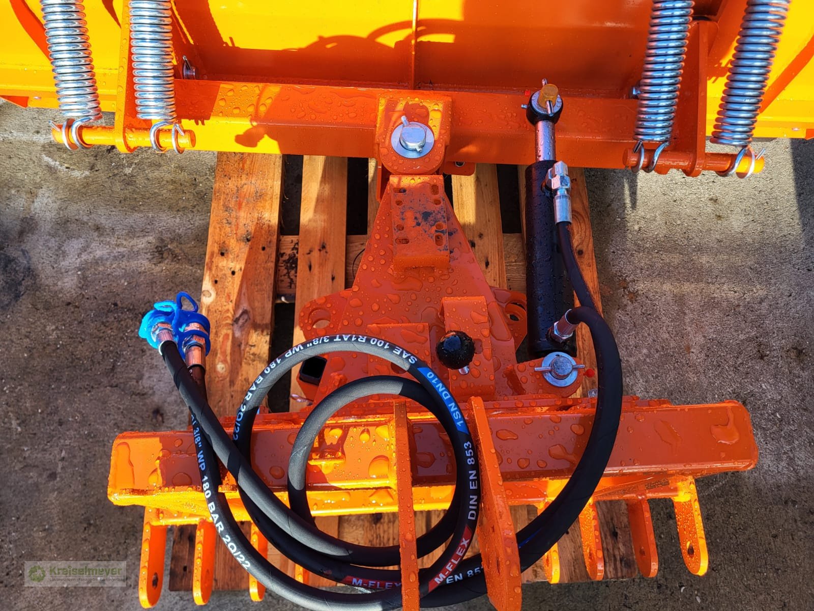 Schneeräumschild tip Sonstige 160 cm Niveau-/Pendelausgleich + extra dicke Gummi-Verschleiß-Räumleiste + hydr. schwenkbar NEU, Neumaschine in Feuchtwangen (Poză 5)