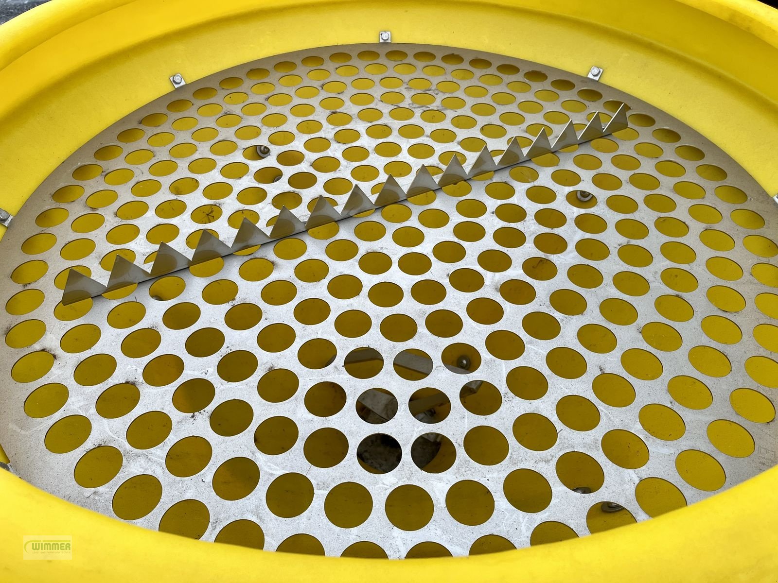 Schneeräumschild типа Sonstige Agromechanika Salzstreuer / Splittstreuer 400L, Neumaschine в Kematen (Фотография 12)