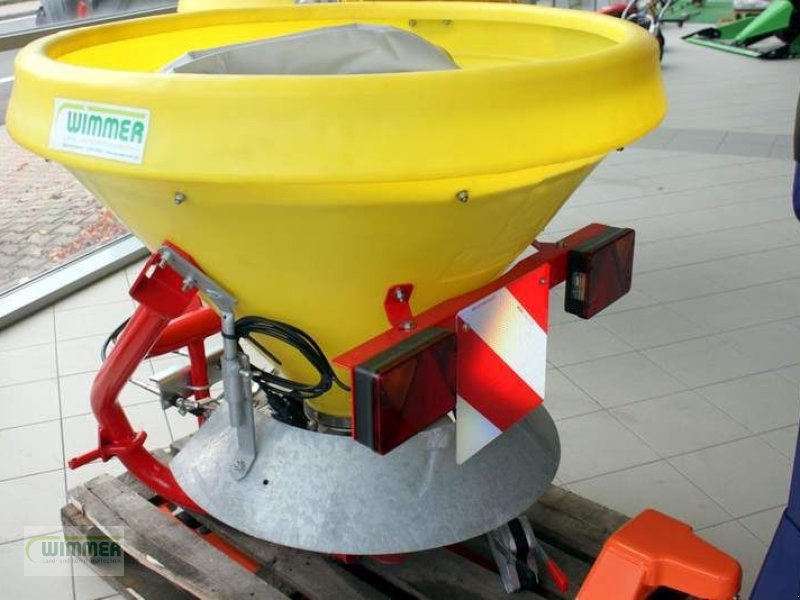 Schneeräumschild des Typs Sonstige Agromechanika Salzstreuer / Splittstreuer 400L, Neumaschine in Kematen (Bild 1)