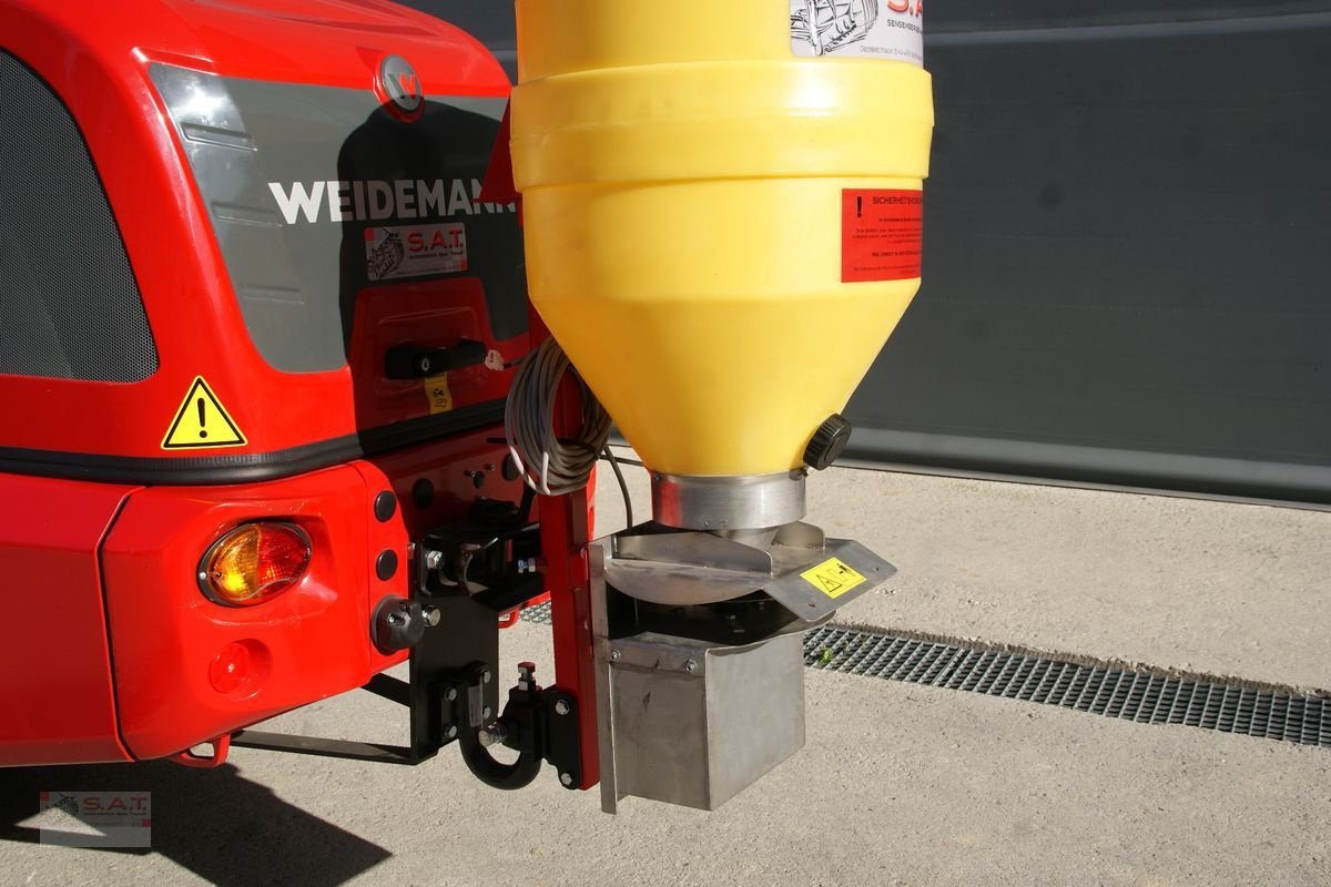 Schneeräumschild des Typs Sonstige AKTION-Salz und Splitstreuer Winterprofi 12 Volt, Neumaschine in Eberschwang (Bild 2)