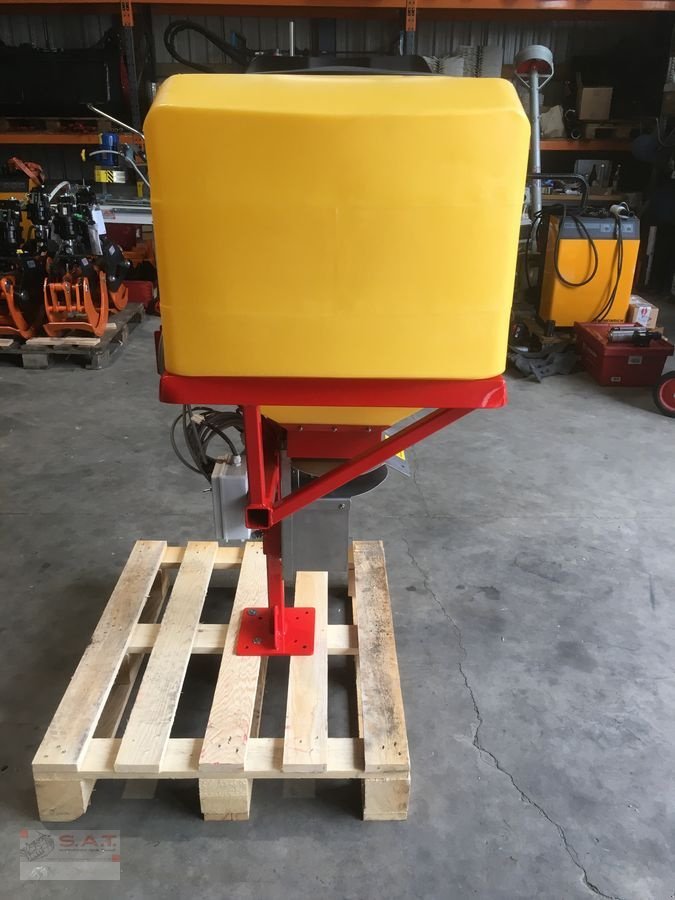 Schneeräumschild des Typs Sonstige AKTION-Salz und Splitstreuer Winterprofi 12 Volt, Neumaschine in Eberschwang (Bild 17)