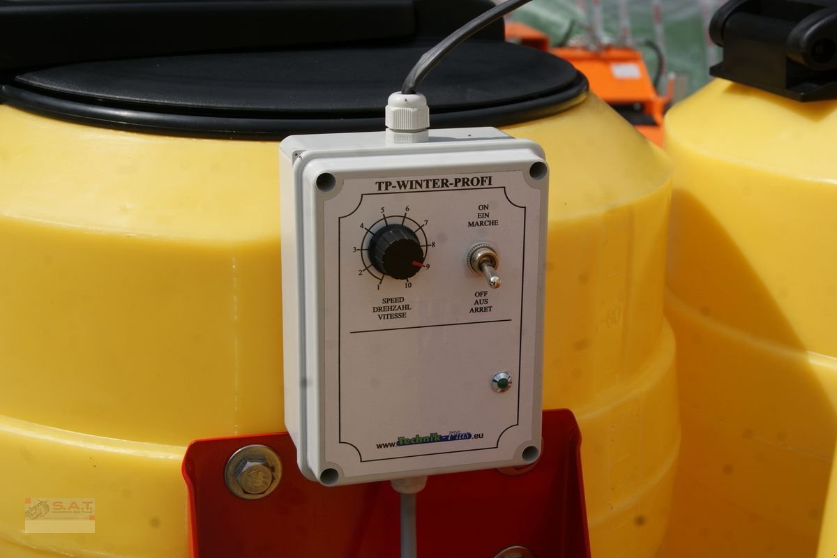 Schneeräumschild des Typs Sonstige AKTION-Salz und Splitstreuer Winterprofi 12 Volt, Neumaschine in Eberschwang (Bild 8)