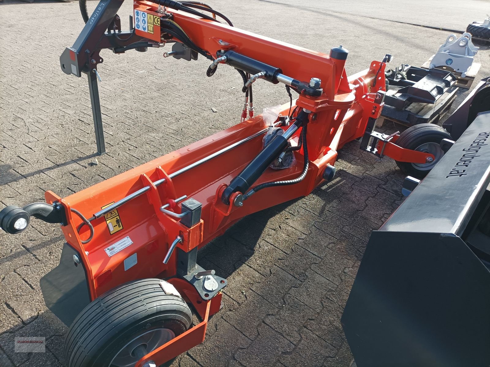 Schneeräumschild от тип Sonstige Dominator Graderschild  X2500, Gebrauchtmaschine в Tarsdorf (Снимка 10)