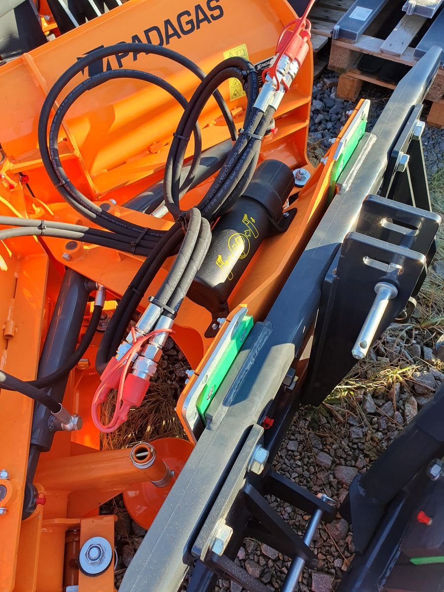 Schneeräumschild of the type Sonstige PADAGAS VARIO SCHNEESCHILD Traktor Hoflader Bema, Neumaschine in Aigen-Schlägl (Picture 11)