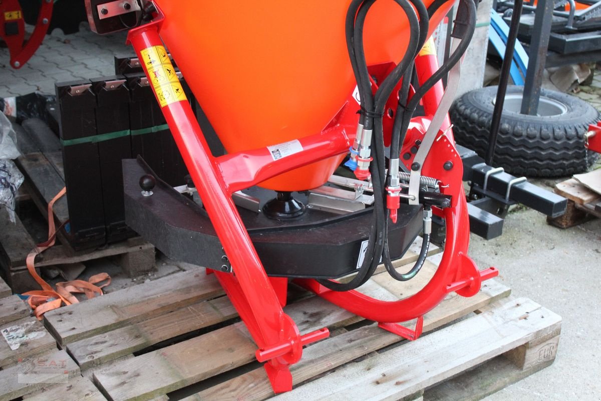 Schneeräumschild des Typs Sonstige Salz und Splitstreuer hydraulisch-200-400 Liter, Neumaschine in Eberschwang (Bild 20)