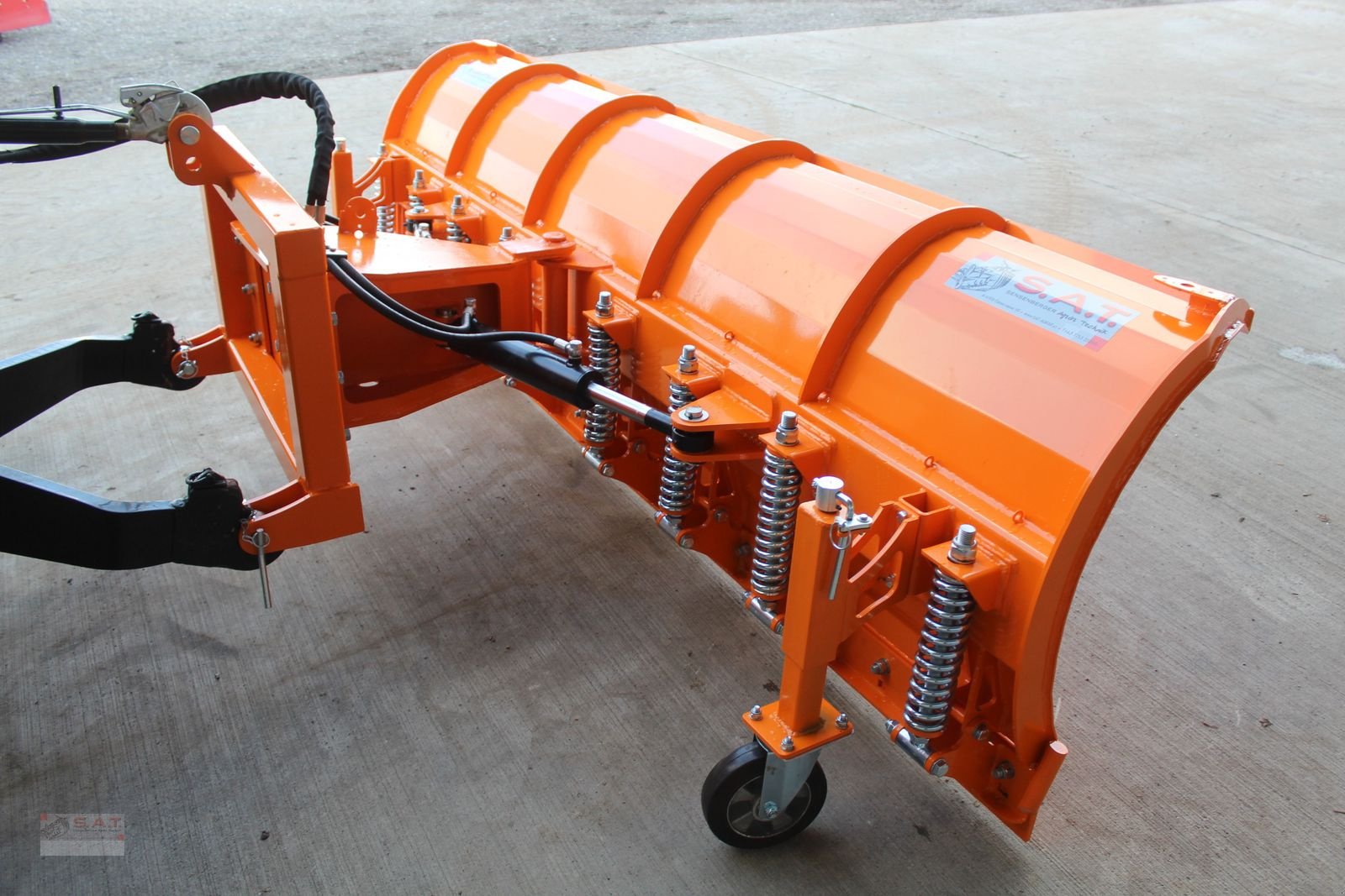 Schneeräumschild des Typs Sonstige SAT Schneeschild mit Ausklinkung - Schneepflug, Neumaschine in Eberschwang (Bild 12)