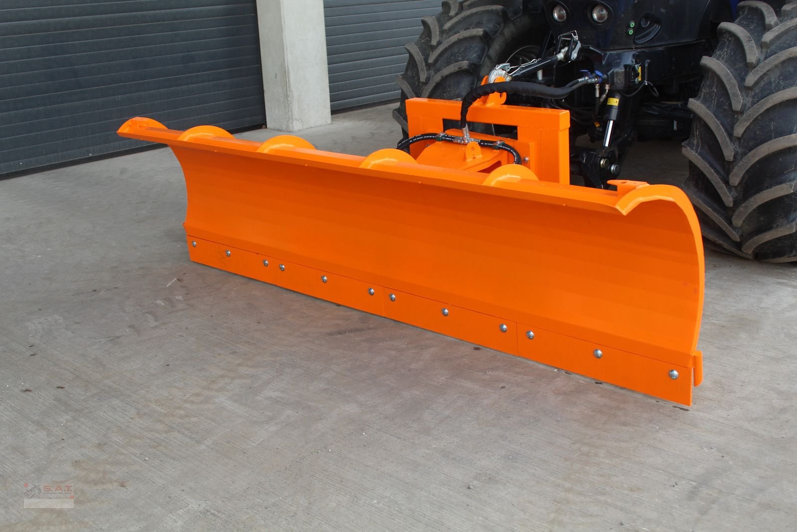 Schneeräumschild des Typs Sonstige SAT Schneeschild mit Ausklinkung - Schneepflug, Neumaschine in Eberschwang (Bild 2)