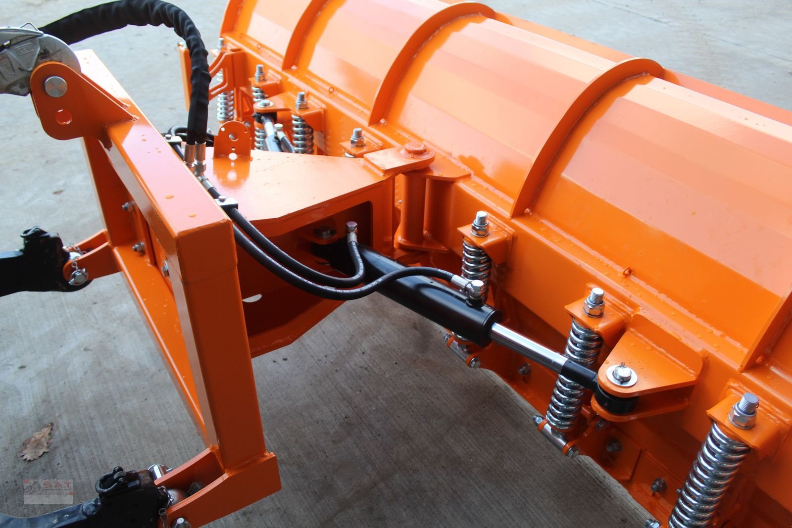 Schneeräumschild des Typs Sonstige SAT Schneeschild mit Ausklinkung - Schneepflug, Neumaschine in Eberschwang (Bild 13)