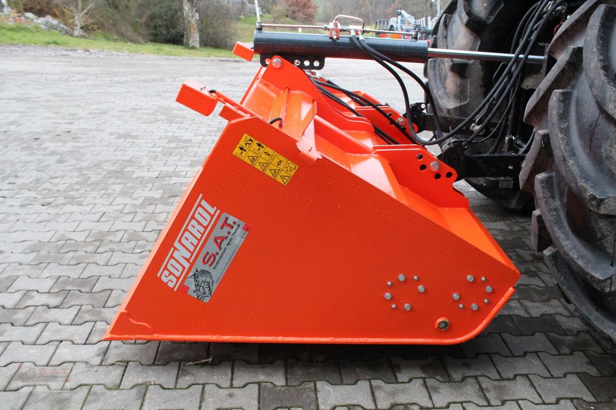 Schneeräumschild des Typs Sonstige SAT Selbstladestreuer - Salz und Splitstreuer, Neumaschine in Eberschwang (Bild 5)