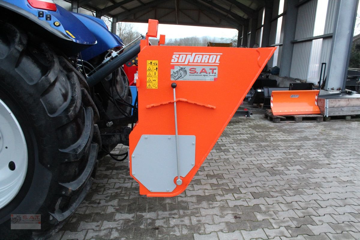 Schneeräumschild des Typs Sonstige SAT Selbstladestreuer - Salz und Splitstreuer, Neumaschine in Eberschwang (Bild 15)
