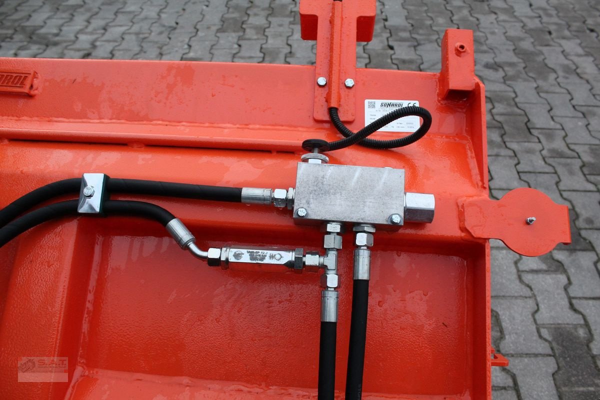 Schneeräumschild des Typs Sonstige SAT Selbstladestreuer - Salz und Splitstreuer, Neumaschine in Eberschwang (Bild 10)