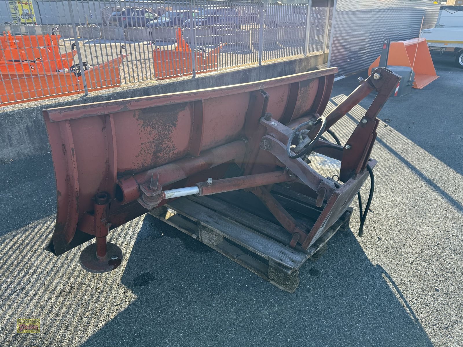 Schneeräumschild от тип Sonstige Schneepflug 240 cm, Gebrauchtmaschine в Kötschach (Снимка 3)