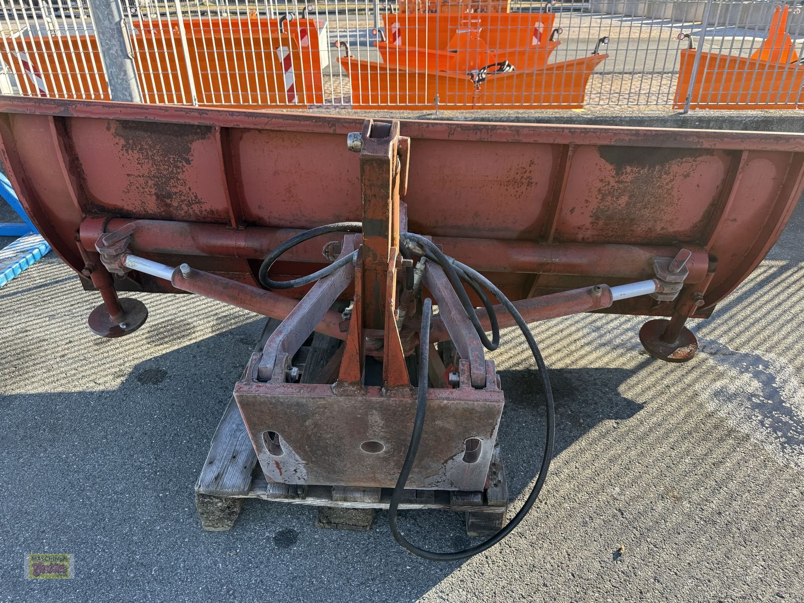 Schneeräumschild от тип Sonstige Schneepflug 240 cm, Gebrauchtmaschine в Kötschach (Снимка 4)