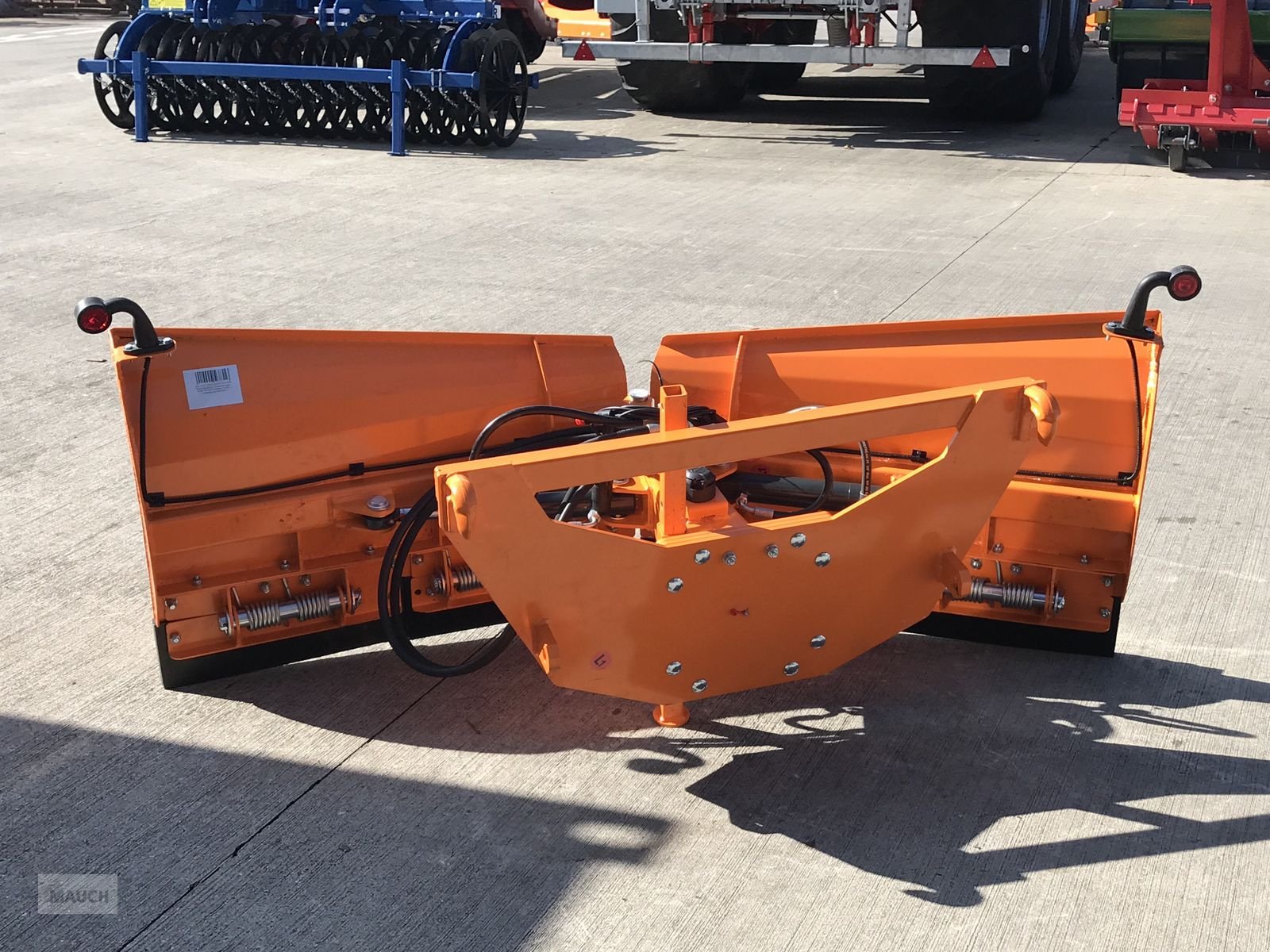 Schneeräumschild des Typs Sonstige Schneepflug Vario Mini 2m, Neumaschine in Burgkirchen (Bild 4)