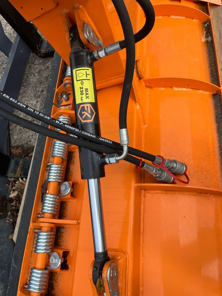 Schneeräumschild du type Sonstige Schneeschild, Gebrauchtmaschine en Nieheim Kreis Höxter (Photo 6)