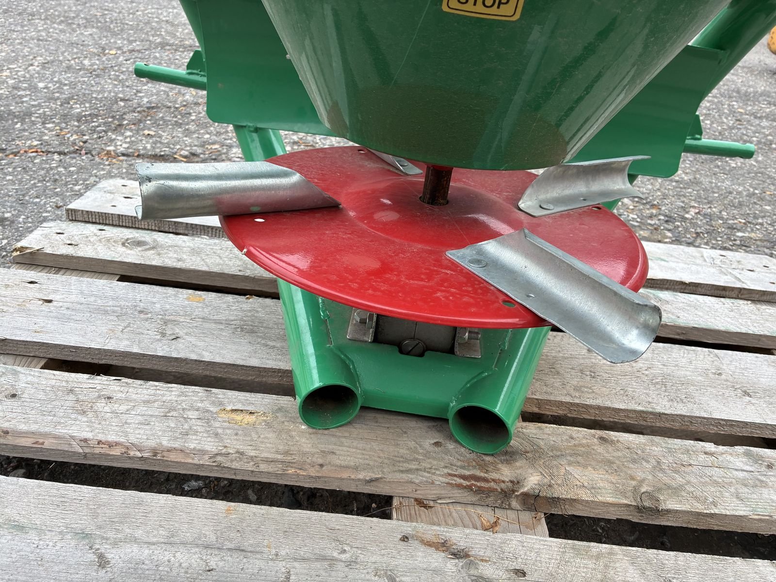 Schneeräumschild typu Sonstige Tellerstreuer 250 l, Gebrauchtmaschine v Villach (Obrázek 3)