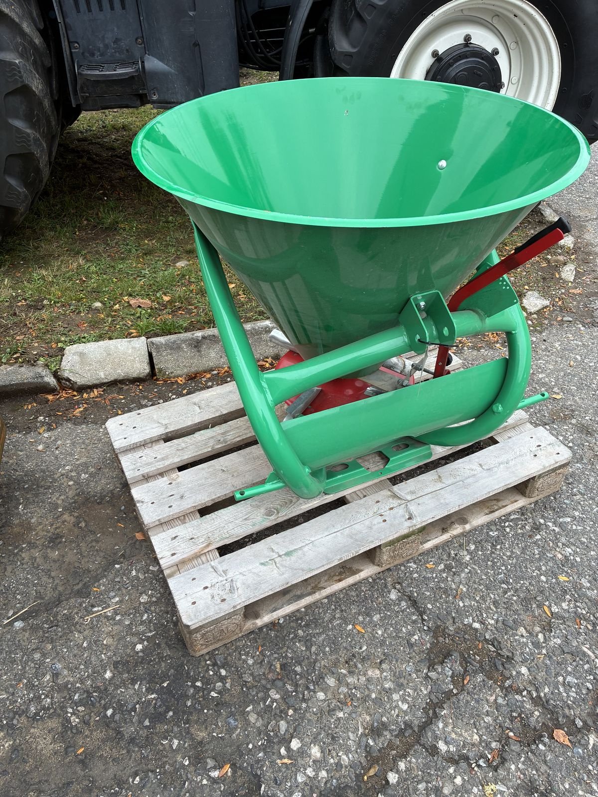 Schneeräumschild typu Sonstige Tellerstreuer 250 l, Gebrauchtmaschine v Villach (Obrázek 1)