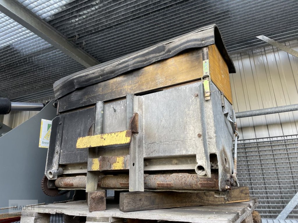 Schneeräumschild des Typs Sonstige Walzenstreuer mit Holzaufbau, Gebrauchtmaschine in Burgkirchen (Bild 2)