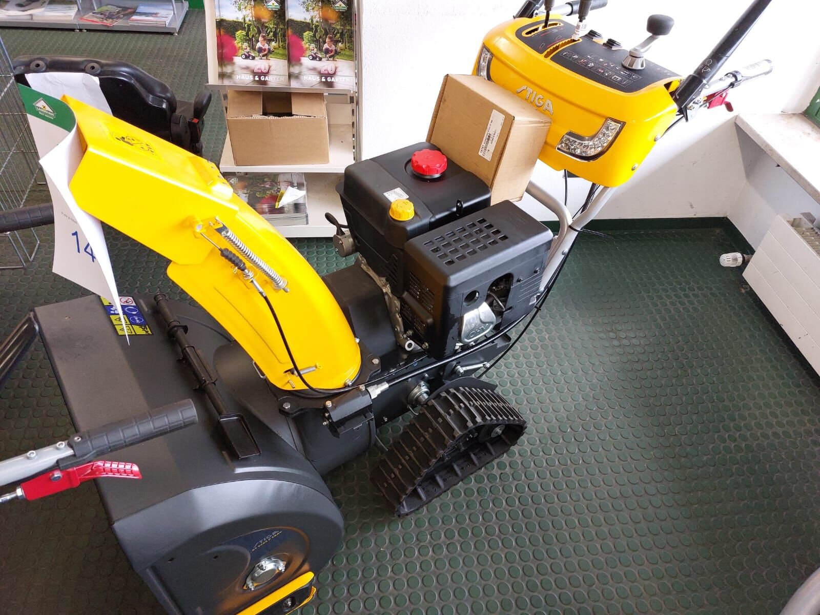 Schneeräumschild des Typs Stiga ST665T Schneefräse, Gebrauchtmaschine in Saalfelden (Bild 1)