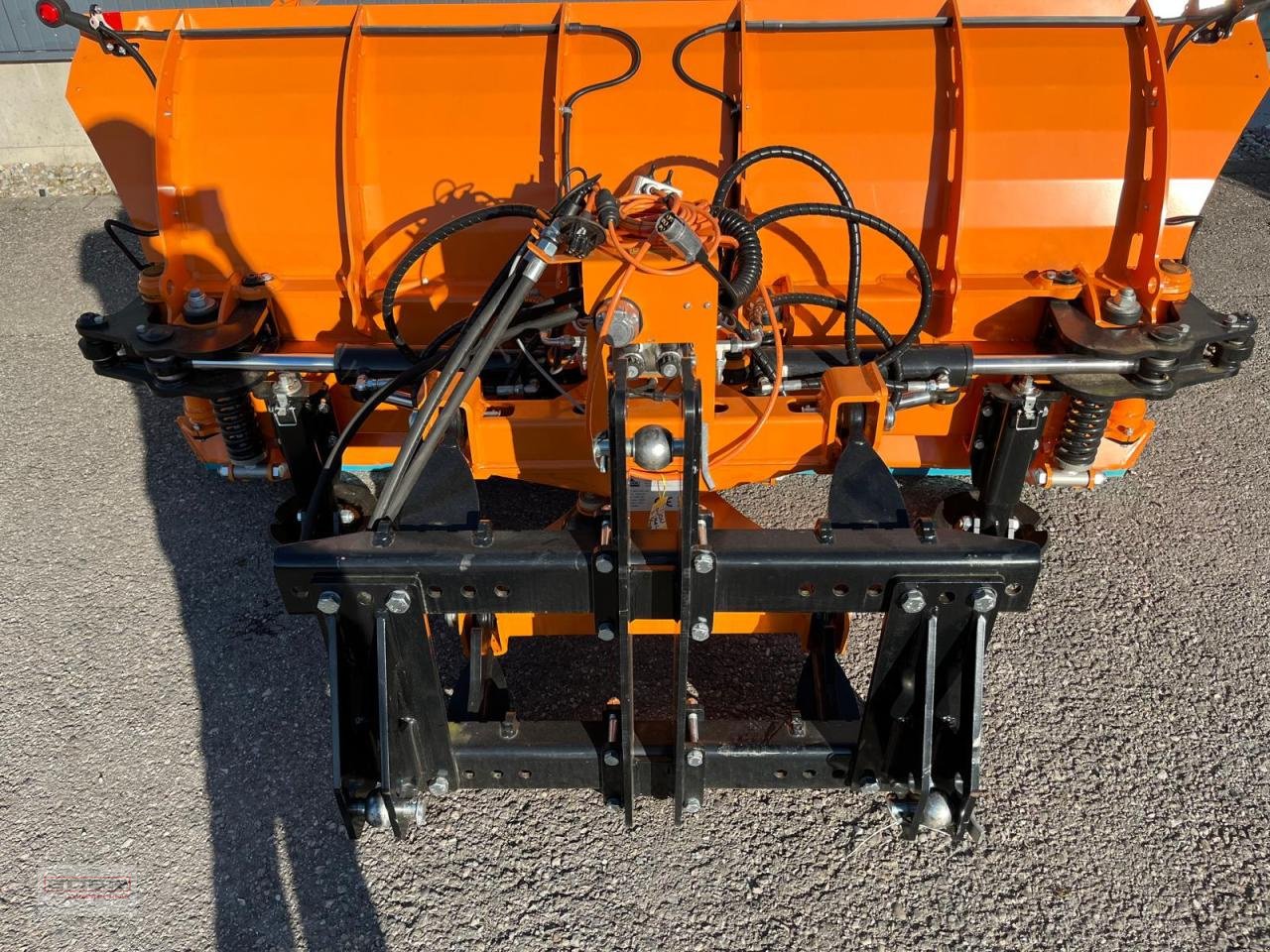 Schneeräumschild des Typs Trejon Optimal UPX 440-245, Neumaschine in Tuntenhausen (Bild 2)