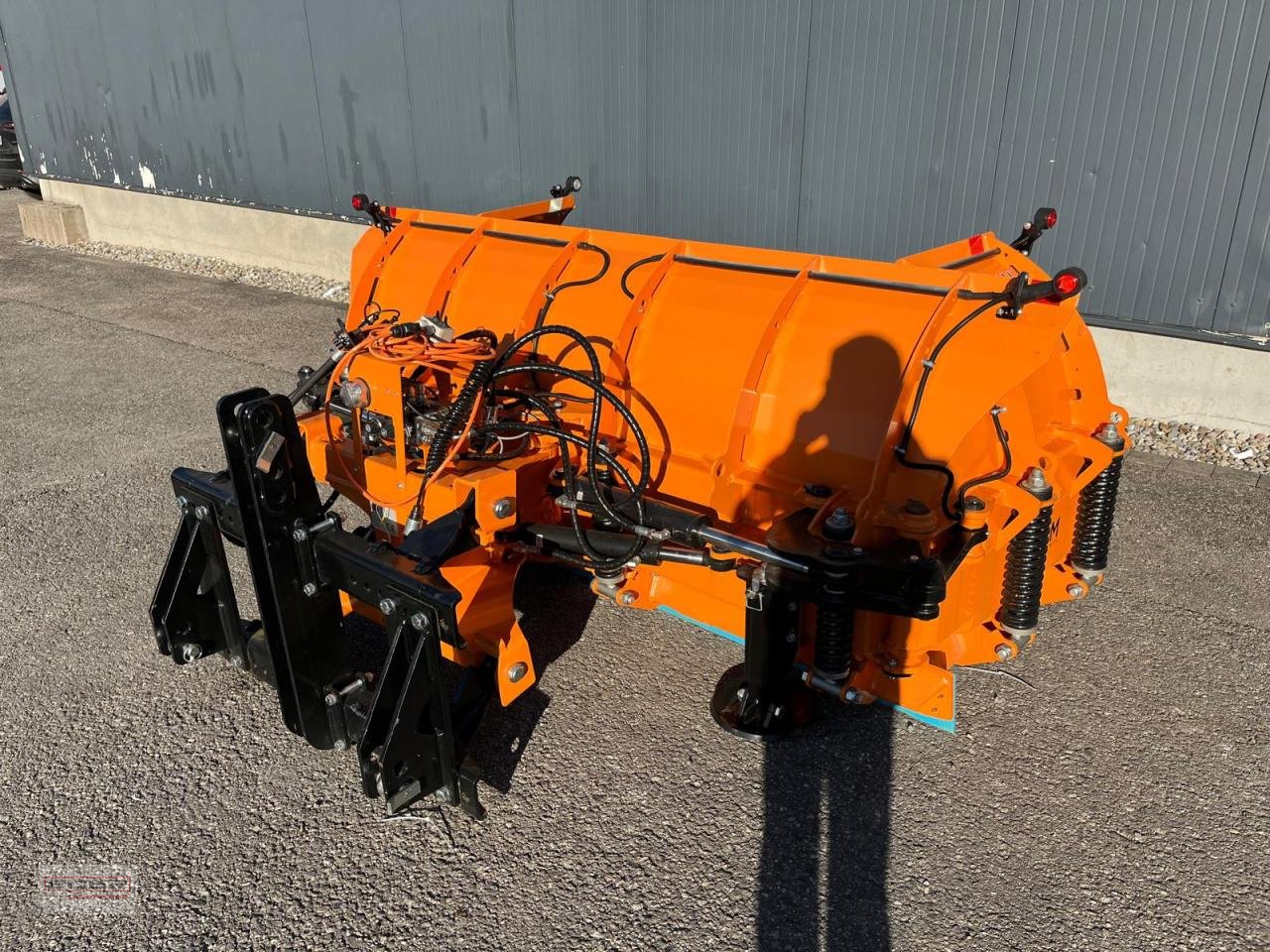 Schneeräumschild des Typs Trejon Optimal UPX 440-245, Neumaschine in Tuntenhausen (Bild 4)