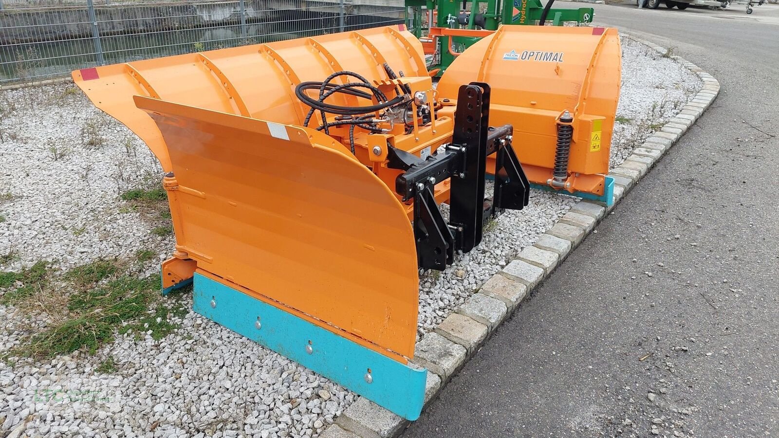 Schneeräumschild des Typs Trejon Optimal UPX 500, Neumaschine in Herzogenburg (Bild 8)