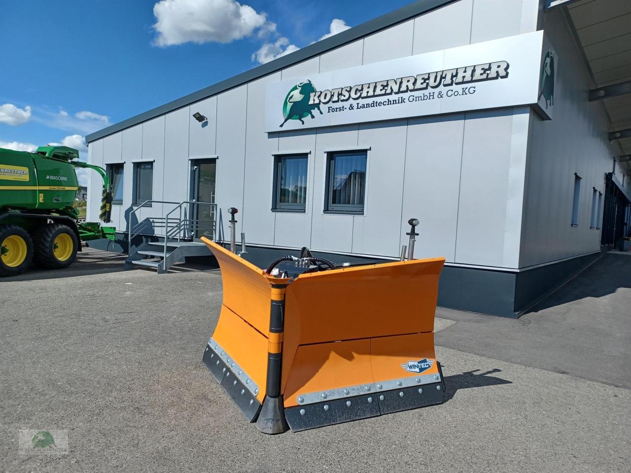 Schneeräumschild des Typs Wintec Vario_XM 300 DIN, Neumaschine in Steinwiesen (Bild 1)