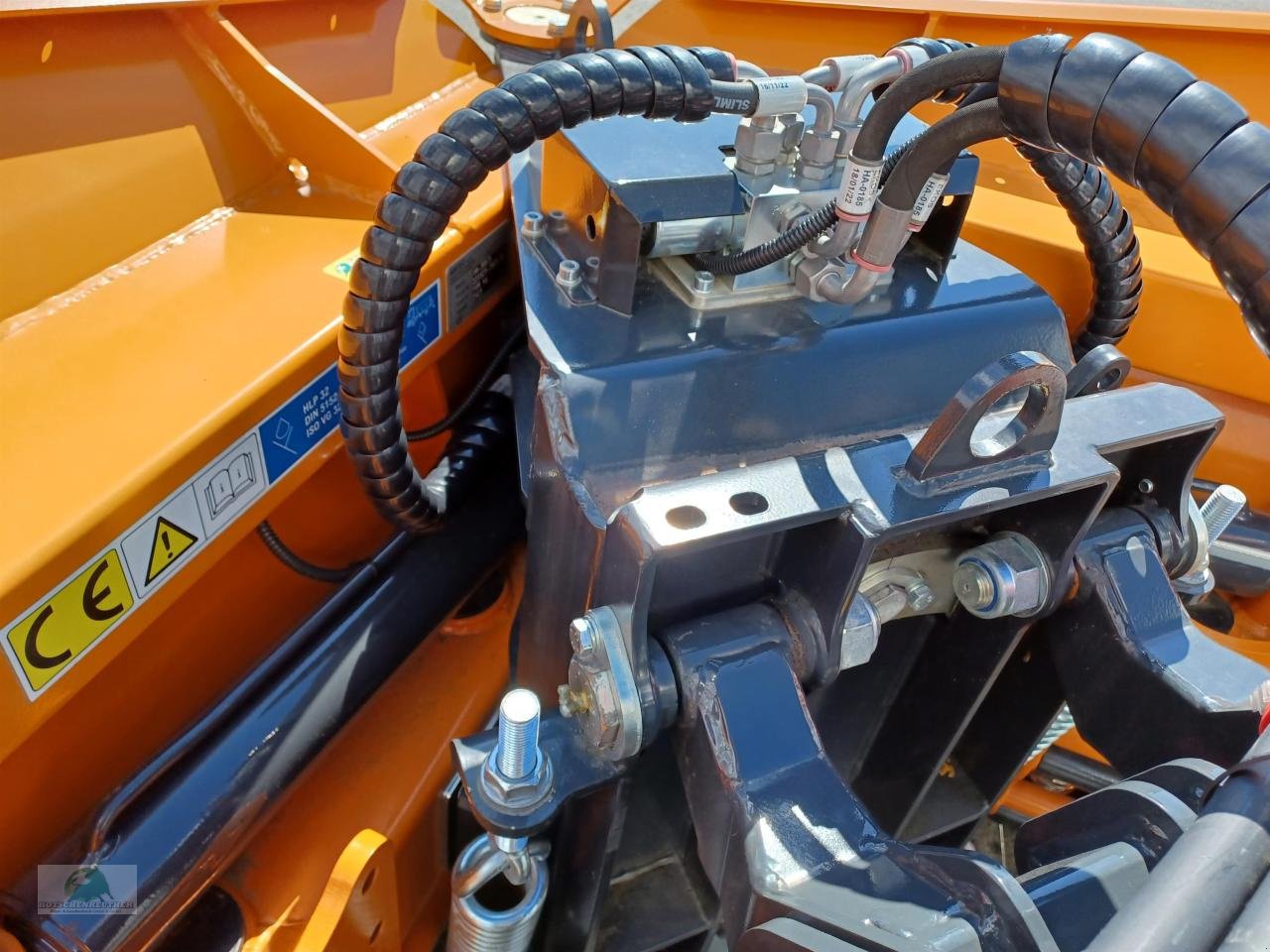 Schneeräumschild des Typs Wintec Vario_XM 300 DIN, Neumaschine in Steinwiesen (Bild 7)