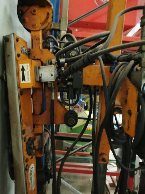 Schneidgerät of the type Binger LS 100, Gebrauchtmaschine in ST MARTIN EN HAUT (Picture 1)