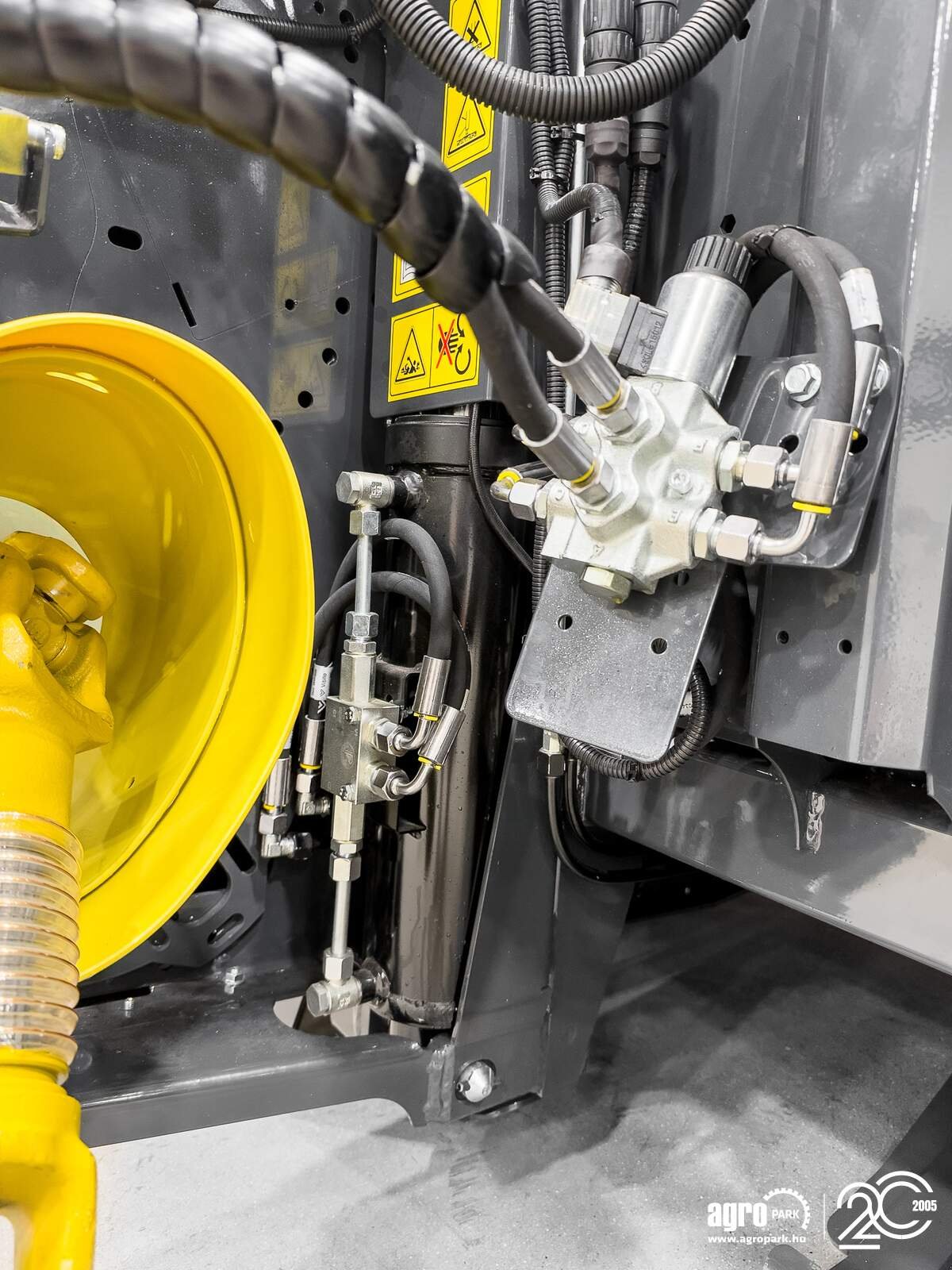 Schneidwerk of the type Capello Quasar R8, Gebrauchtmaschine in Csengele (Picture 24)