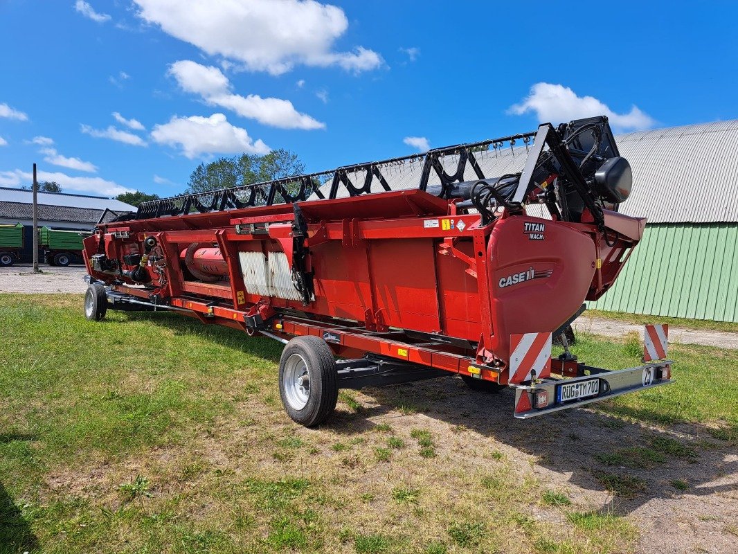 Schneidwerk des Typs Case IH 3050 HD 10,67m, Neumaschine in Gülzow-Prüzen OT Mühlengeez (Bild 4)