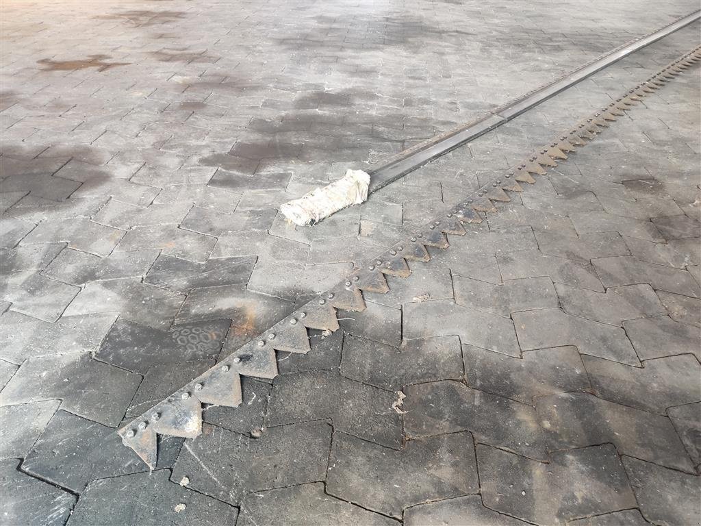 Schneidwerk tipa Case IH 3050 Skærbord 22 fod - Kniv u. hoved. 47532516, Gebrauchtmaschine u Storvorde (Slika 2)