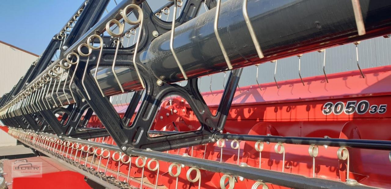 Schneidwerk des Typs Case IH Schneidwerk 3050 HD 10,67m, Neumaschine in Tuntenhausen (Bild 3)