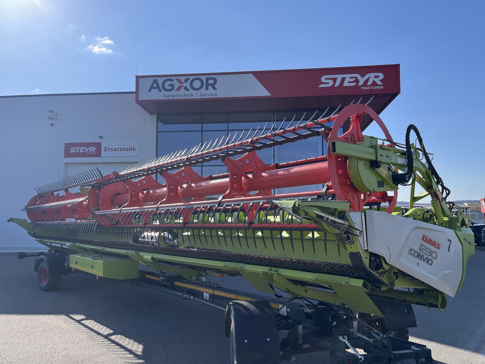 Schneidwerk от тип CLAAS 1230 Convio Flex + Schneidwerkswagen, Gebrauchtmaschine в Harmannsdorf (Снимка 4)