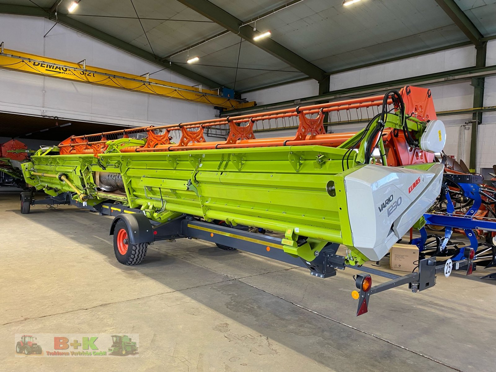 Schneidwerk des Typs CLAAS 1230 Vario, Gebrauchtmaschine in Kettenkamp (Bild 8)