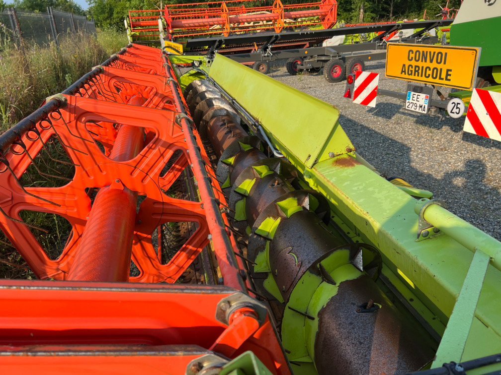 Schneidwerk del tipo CLAAS C 660 FIXE, Gebrauchtmaschine In SAINT GAUDENS (Immagine 4)